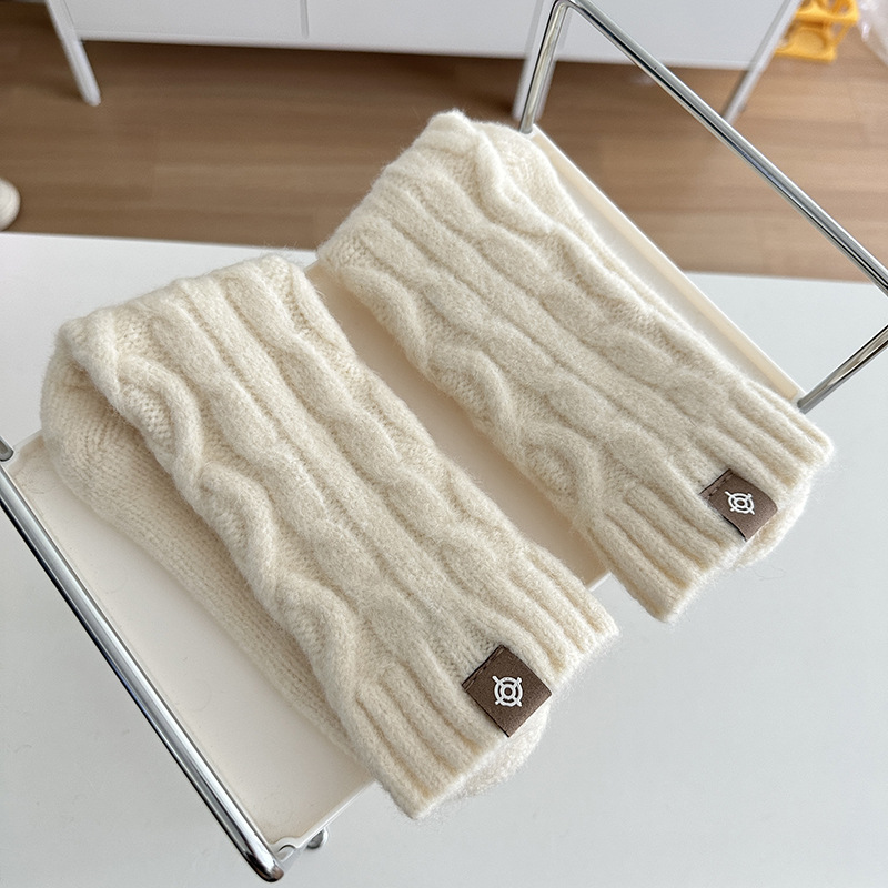 Warm, Comfort Function Unisex Casual Solid Color Polyacrylonitrile Fiber Crew Socks A Pair