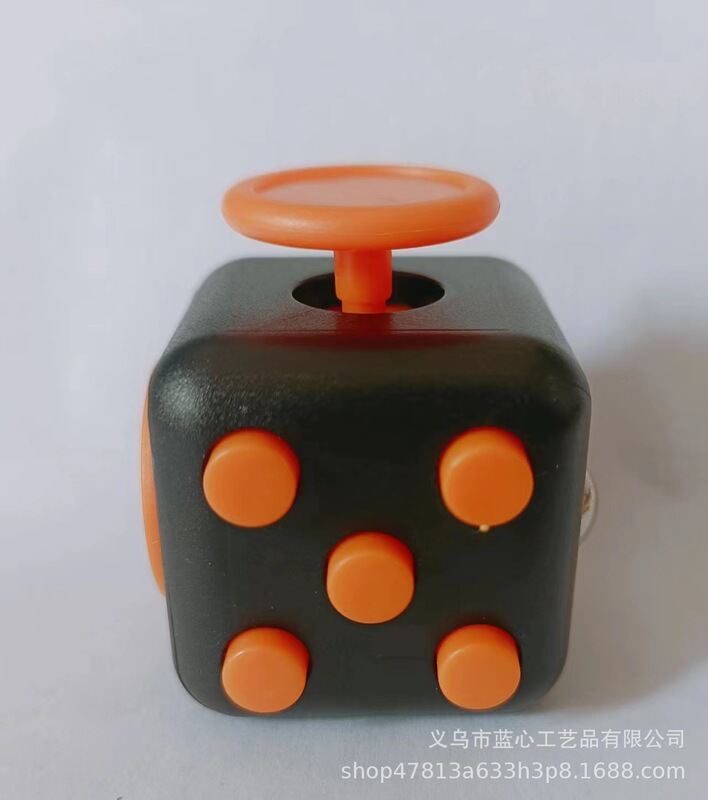 Fidgetcube減圧ルービックキューブ減圧神器は焦慮に抵抗してイライラします。|undefined