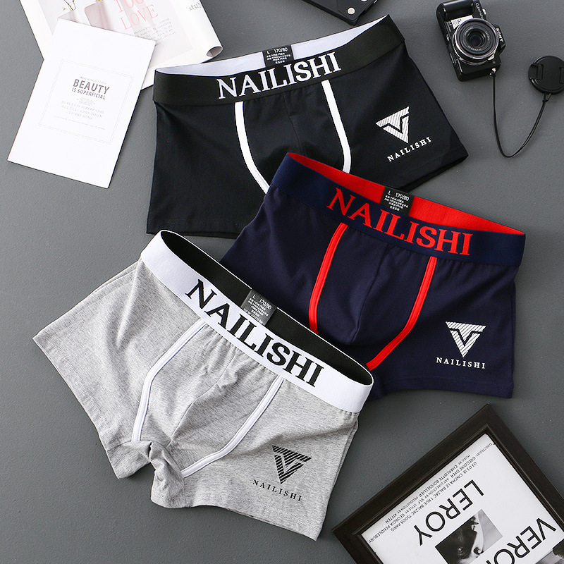Korean Style Men's Breathable Mid-Waist Boxer Briefs, Antibacterial and Comfortable, with a Prominent Design for Teenagers