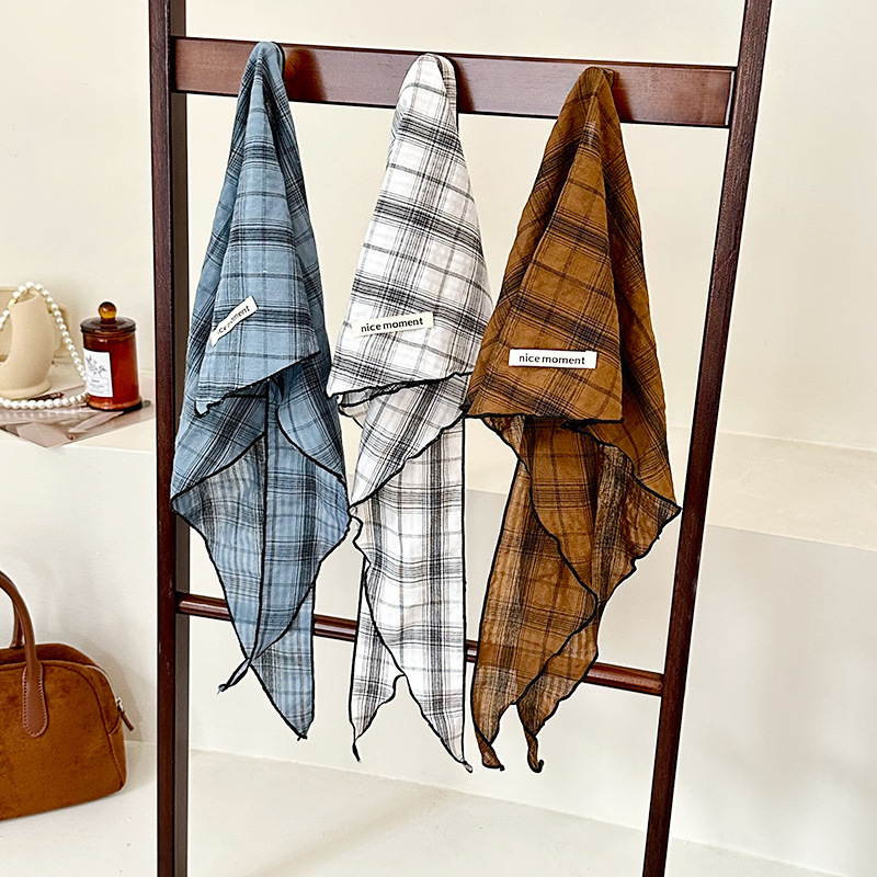 Bufanda triangular para mujer, estilo fino de primavera y verano, bufanda de seda literaria retro, bufanda para el cuello, pañuelo japonés a cuadros de algodón y lino, cinturón para el cabello, cabello atado