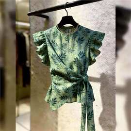 法式荷叶边袖绿色上衣女夏季休闲设计感小众系带显瘦气质背心衬衫