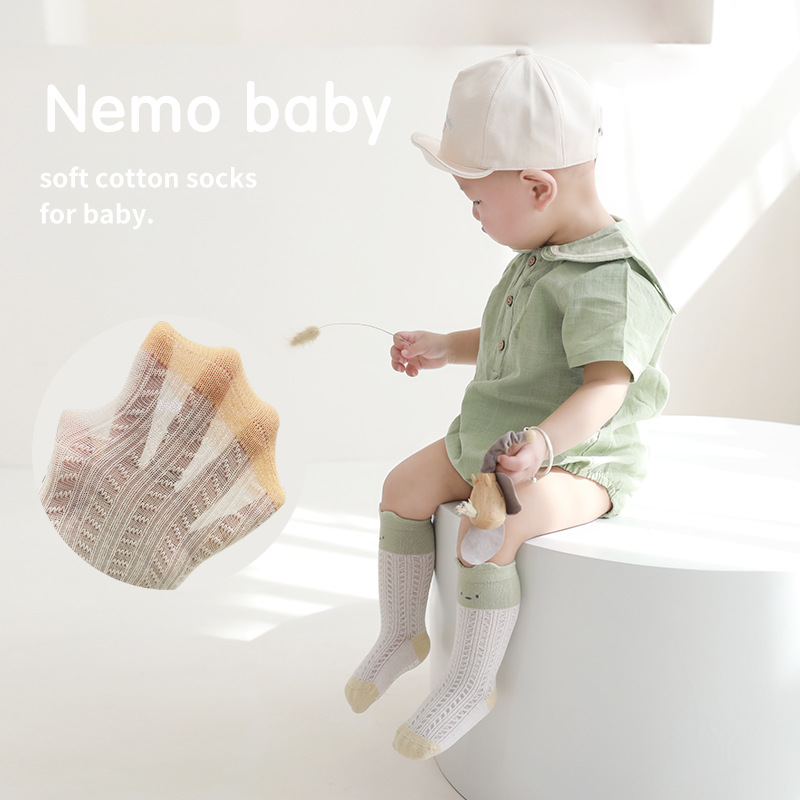 2023 verano nuevos calcetines de bebé de malla delgada para hombres calcetines de bebé recién nacido calcetines de algodón para niños de dibujos animados lindos