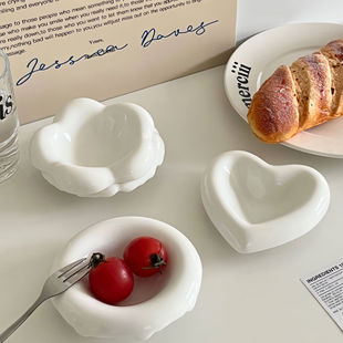 �ɐ۰�ɫ�����մ�С��������ֵ���s����պ�ϵ��u���{ζ��