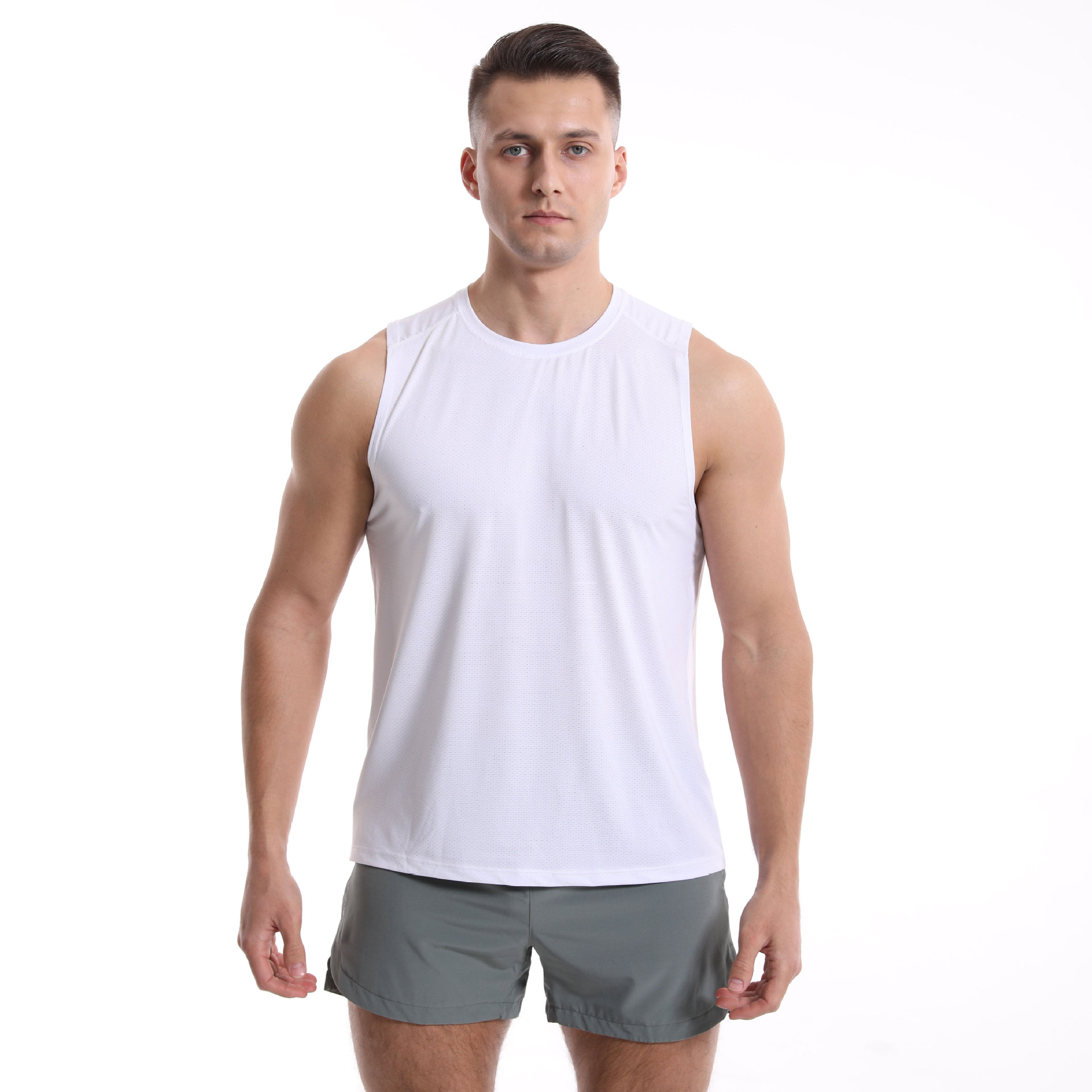 Verano Fitness músculo deportes chaleco hombres transpirable absorción de humedad suelta entrenamiento ropa de baloncesto sin mangas Chaleco de secado rápido manga corta