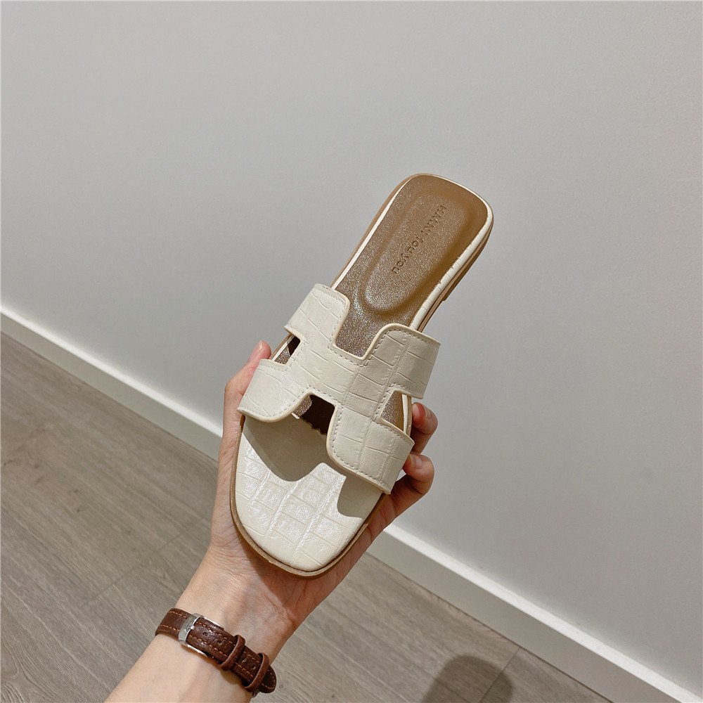 Fee Stijl Slippers Vrouwen Zomer Dragen 2023 Zomer Nieuwe Koreaanse Versie Van Slippers Platte All-Match Strand Schoenen sandalen Vrouwen_voghion.com