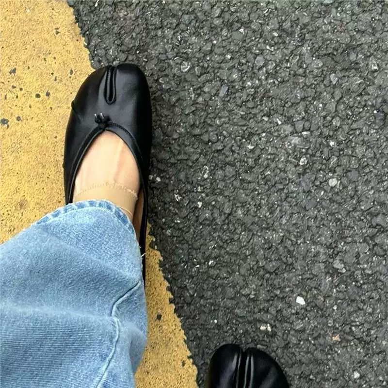2025 весна-лето новые нишевыеsplit-toe туфли Mary Zhen женские кожаные таби балетки с открытым носком-обувь