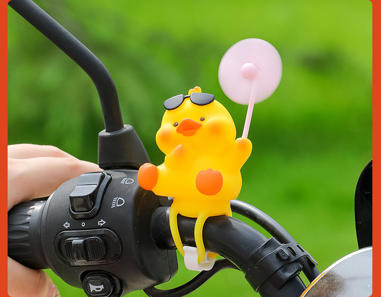 Summer New Cute Windmill Fawn Electric Car Doll Ornaments Car Breaking Duck Motorcycle Bicycle Ornaments