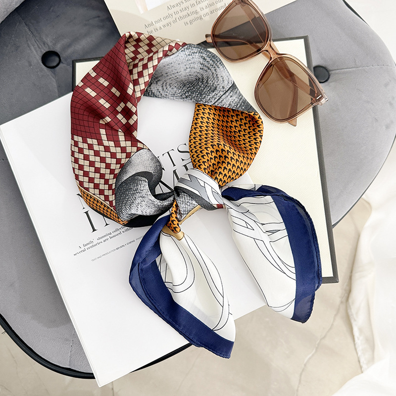Impresión creativa de lujo ligero de alta gama japonesa y coreana 70 bufanda cuadrada pequeña estilo de diseño de primavera y verano bufanda de seda fina de temperamento de nicho