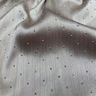 ɫ���U�C荴����¿�ɫ������U�W�Ů�����B��ȹ�r��ͯ�b�l�����