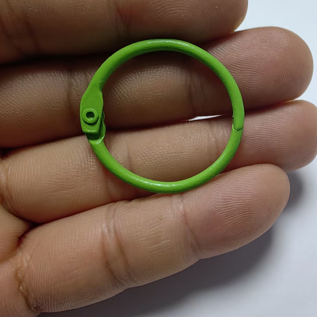 DIY accesorios de llavero 30mm hierro pintado colorido llavero redondo anillo de apertura de anillo de fijación