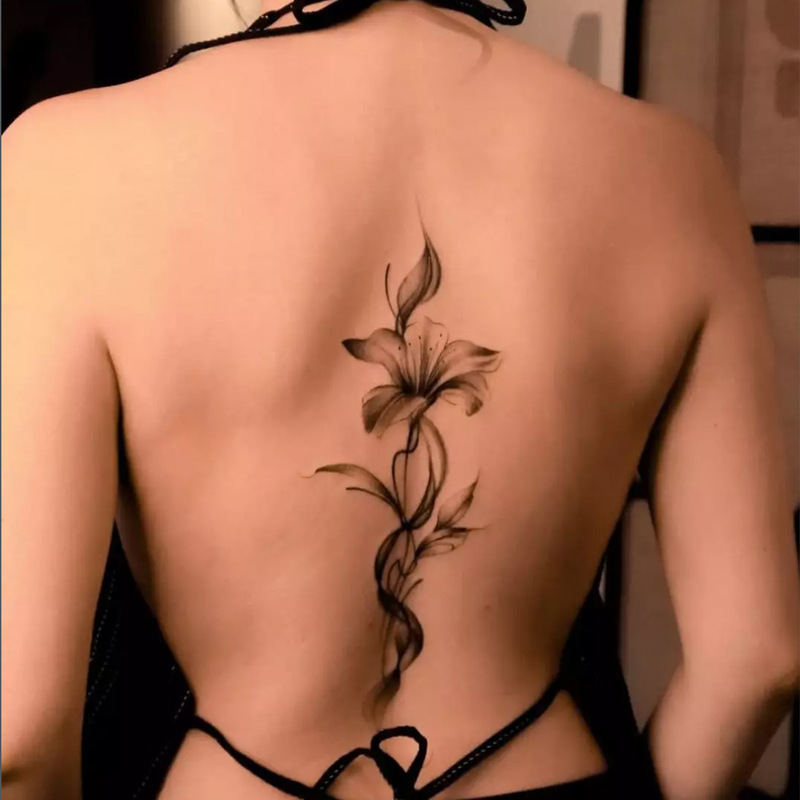 Cool and Elegant Ink-Style Lily Vine Tattoo Sticker, Vertical Design for the Back, Niche and High-End, Realistic Non-Reflective Waterproof Tattoo Cool and Elegant Ink-Style Lily Vine Tattoo Sticker, Vertical Design for the Back, Niche and High-End, Realistic Non-Reflective Waterproof Tattoo