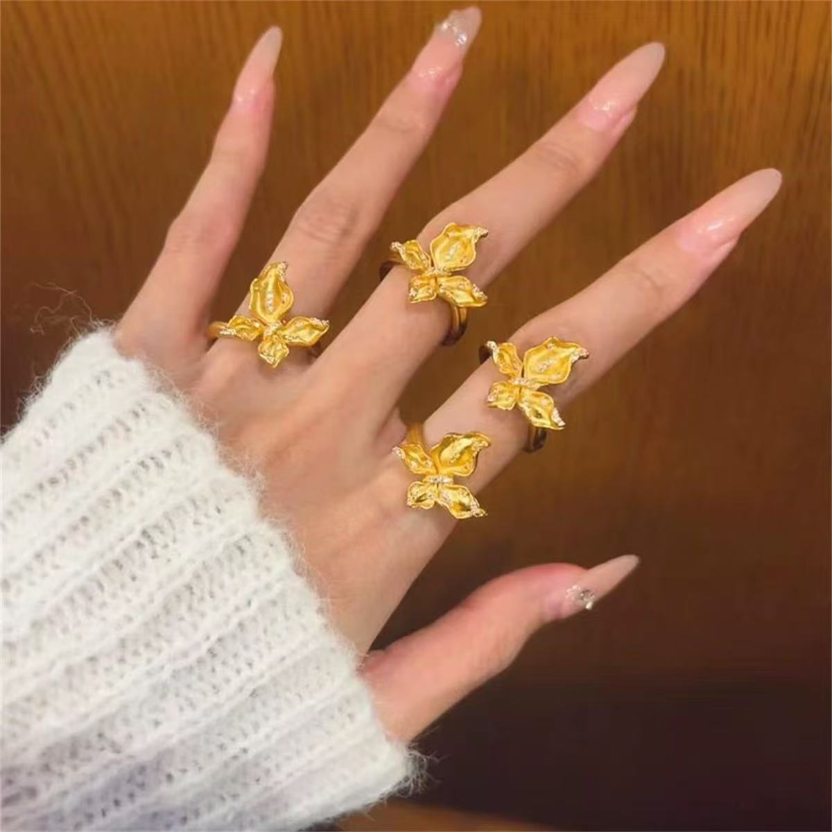 Chinese paleisstijl vlinderring voor dames met diamanten_voghion.com