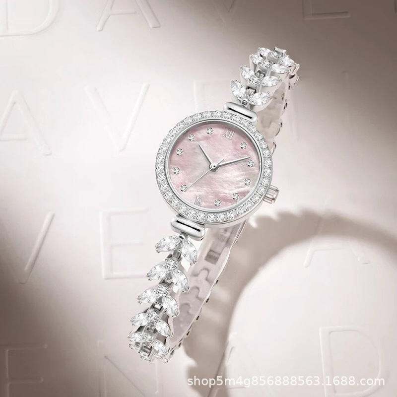 Classic Retro Watch Ladies Mermaid Ocean Heart Light Luxury Fashion High-End Watch