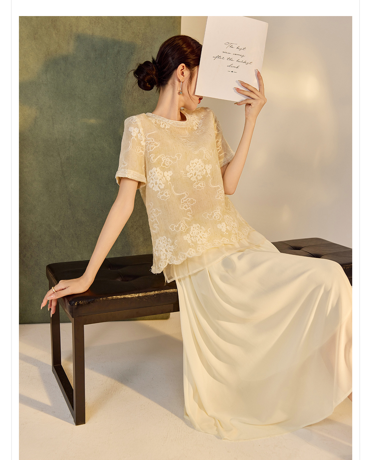 Bộ áo sơ mi và chân váy nữ phong cách Trung Hoa đính hạt cao cấp ZX N5065 — Màu mơ [áo], Màu hồng [áo] chi tiết 21