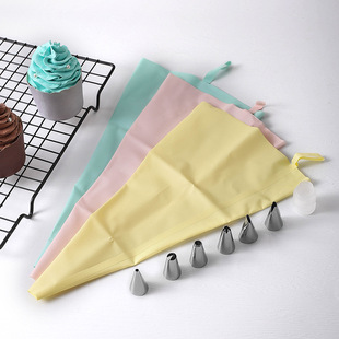 Baking tools TPU decorating bag nozzle set squeeze cookie cake cream decorating dissolved Bean Baby noodles squeeze bag