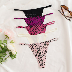 European and American-style sexy animal-print thong pants for women: seamless, ice-silk, low-rise, breathable, and quick-drying—perfect for fitness and workouts.