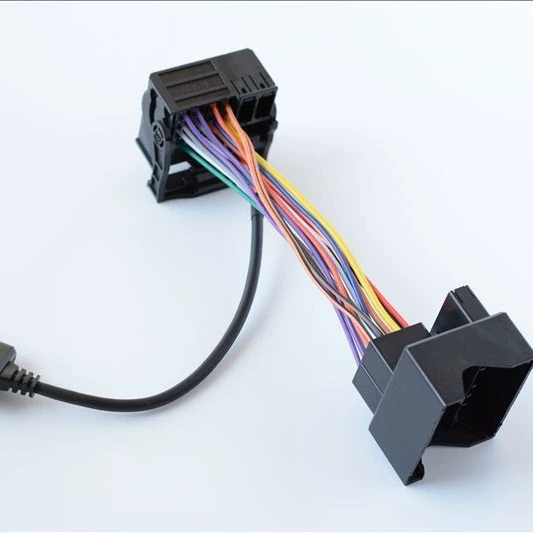 Bao Shi. Jie PRSCHE 2009-2012 CDR30/31/PCM3 CDAUX в Bluetooth музыка теряется