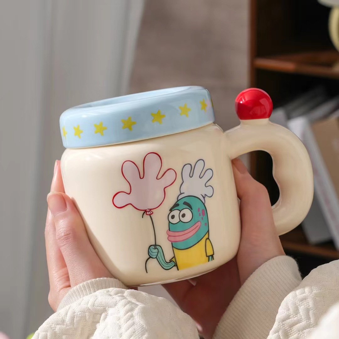Personalidad creativa de dibujos animados Baby Esponja taza de cerámica con tapa de alto valor encantador taza de desayuno regalo taza de café
