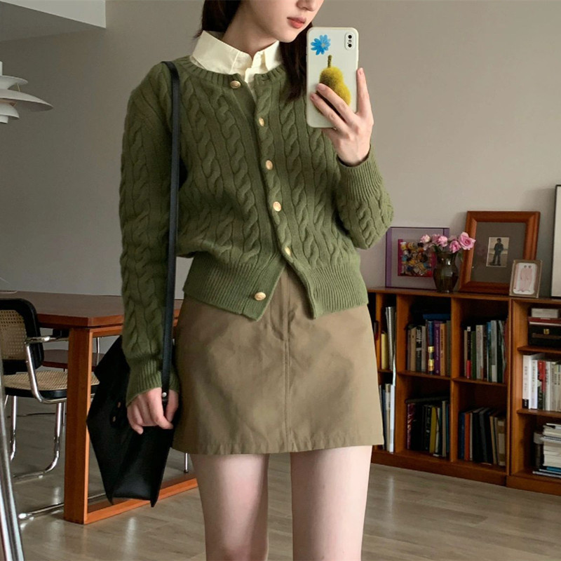 早秋2025新款内搭学生短款穿搭上衣灰色麻花针织毛衣开衫外套女|undefined