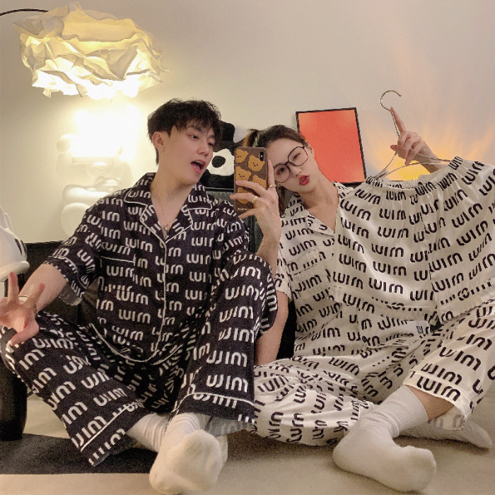 Pajamas de pareja negros de alta calidad de verano de seda de hielo de manga corta pantalones largos delgados para hombres y mujeres de verano de seda de tres piezas