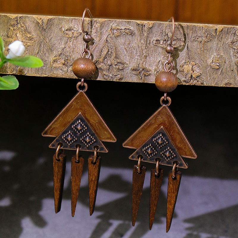 1 Pair Retro Simple Style Triangle Water Droplets Wood Iron Drop Earrings display picture 12