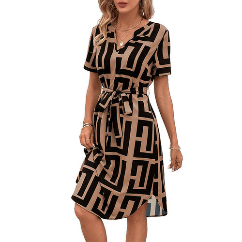 European and American-style light-mature short-sleeved plaid dress—summer vacation petite A-line midi skirt with a tied belt and V-neck.