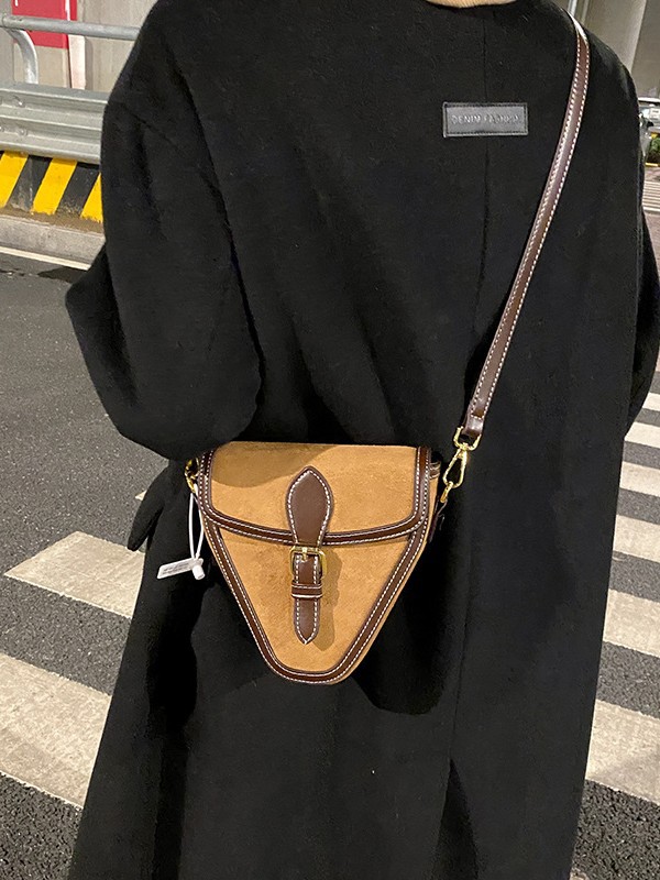 Meilad surcoreano nicho triángulo bolso de hombro para mujeres comercio exterior transfronterizo nuevo retro versátil bolso de mochila coreano