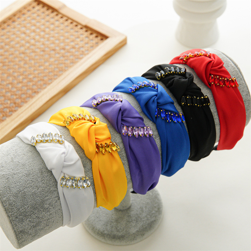 Women's Simple Style Knot Cloth Handmade Inlay Rhinestones Hair Band display picture 3