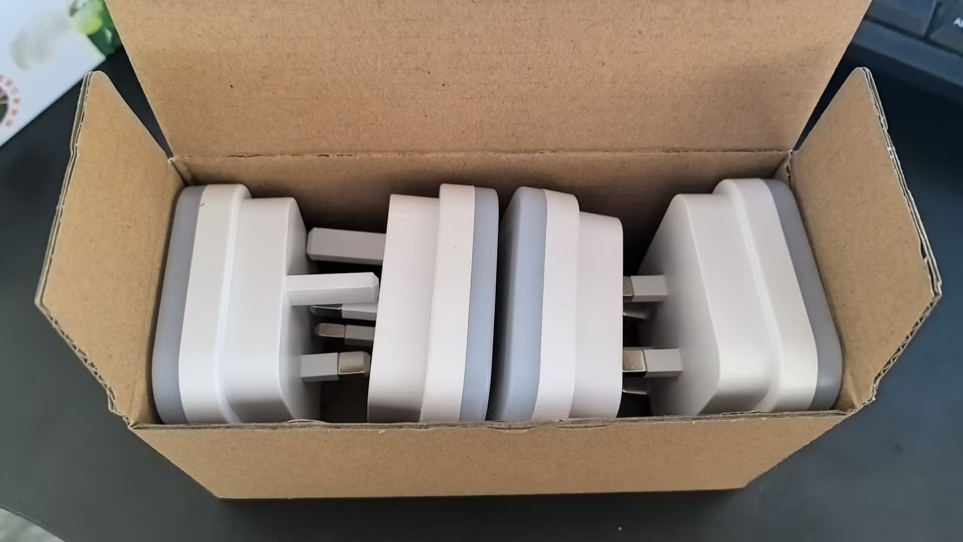 스퀘어 화이트(영국 규격) 4팩