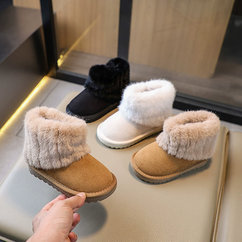 Девочки с волосами снежные сапоги детские бархатные утолщенные зимние 2024 новые низкие сапоги корейская версия нескользящей мягкой подошвы детской обуви