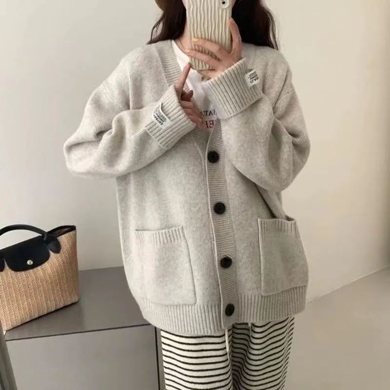 新しい秋と冬の韓国スタイルの女性用ルーズレイジースタイルニットカーディガン、厚いセータージャケット、多用途のスリミングトップ|undefined