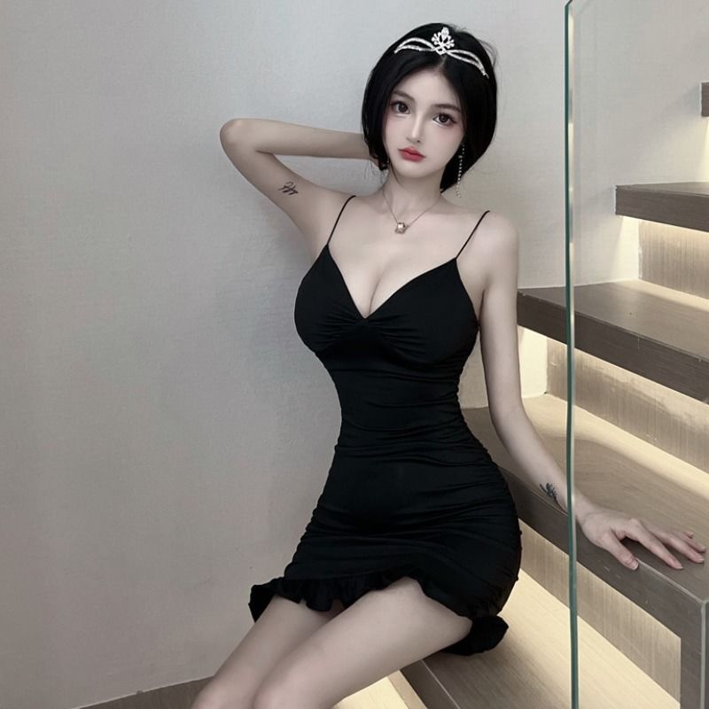 [Cross-Border Wholesale] Pure Desire Low V-Neck Suspender Ruffle Dress Hot Girl Ins Tight Waist Covering Hip Short Skirt