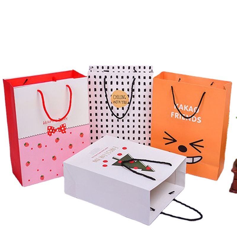 手提牛皮纸袋 白卡黑卡纸服装袋 方底礼品包装袋子logo批发