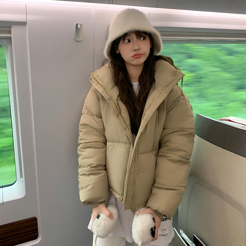 Corea de la nueva moda corta de algodón mujer 2025 invierno nuevo hombre pequeño suelto chaqueta de pan con capuzas image 1