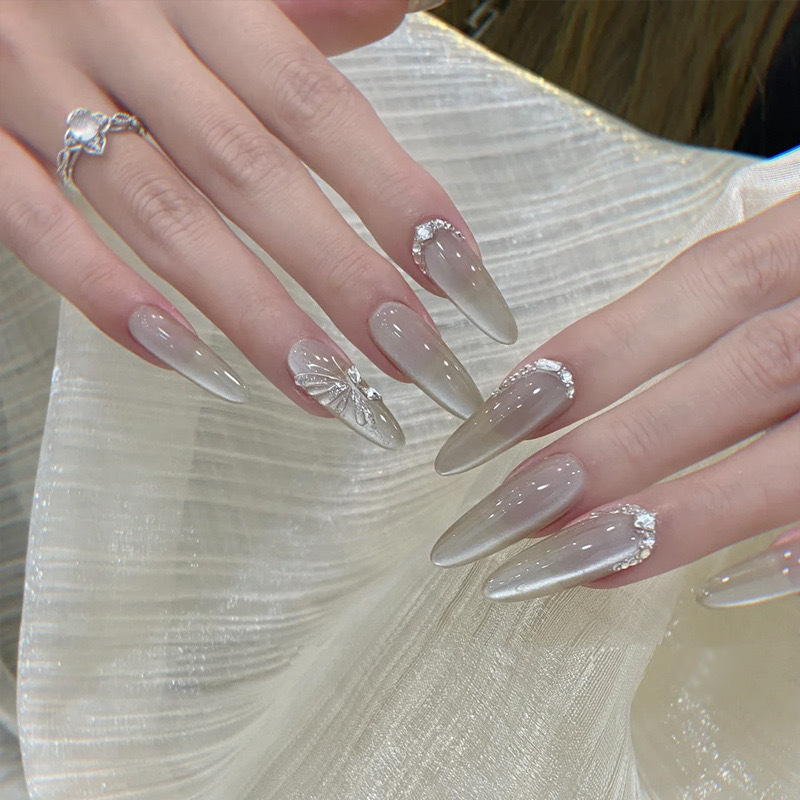 Handmade Press-On Nails, Autumn and Winter Mid-Length Almond Style, New Whitening Cat-Eye Light Luxury Hot-Selling Nude Color Nail Tips Wholesale