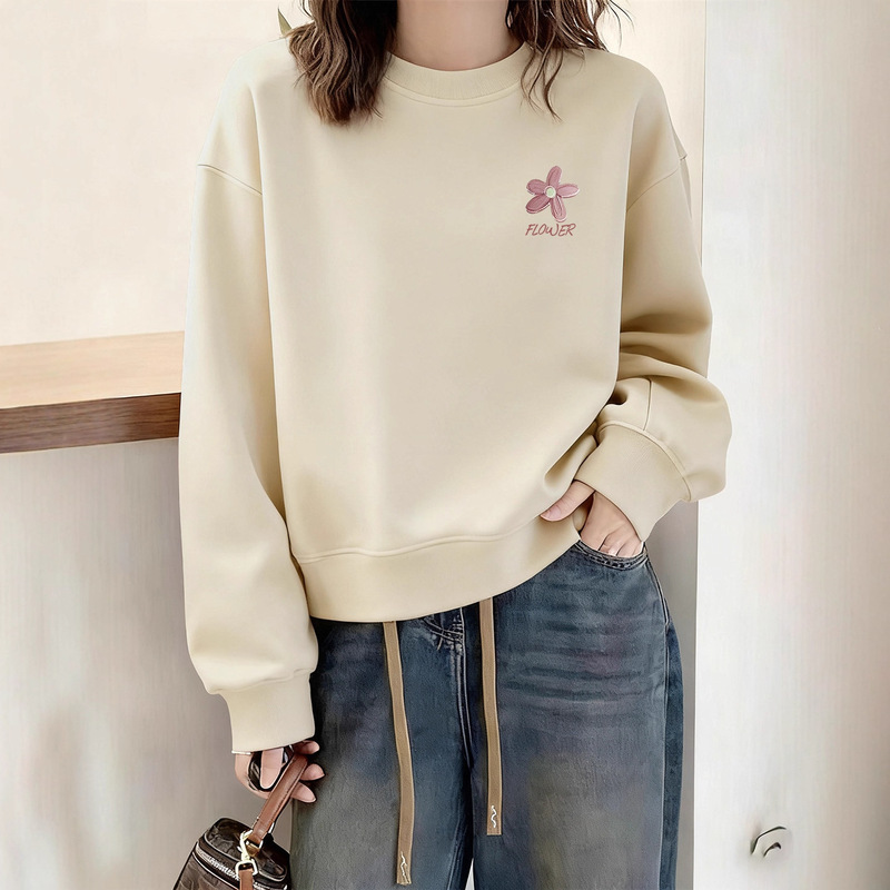 Short Sweatshirt for Women 2025 New Fashionable Autumn and Winter Small Round Neck Pullover Long-Sleeved Top Short Sweatshirt for Women 2025 New Fashionable Autumn and Winter Small Round Neck Pullover Long-Sleeved Top