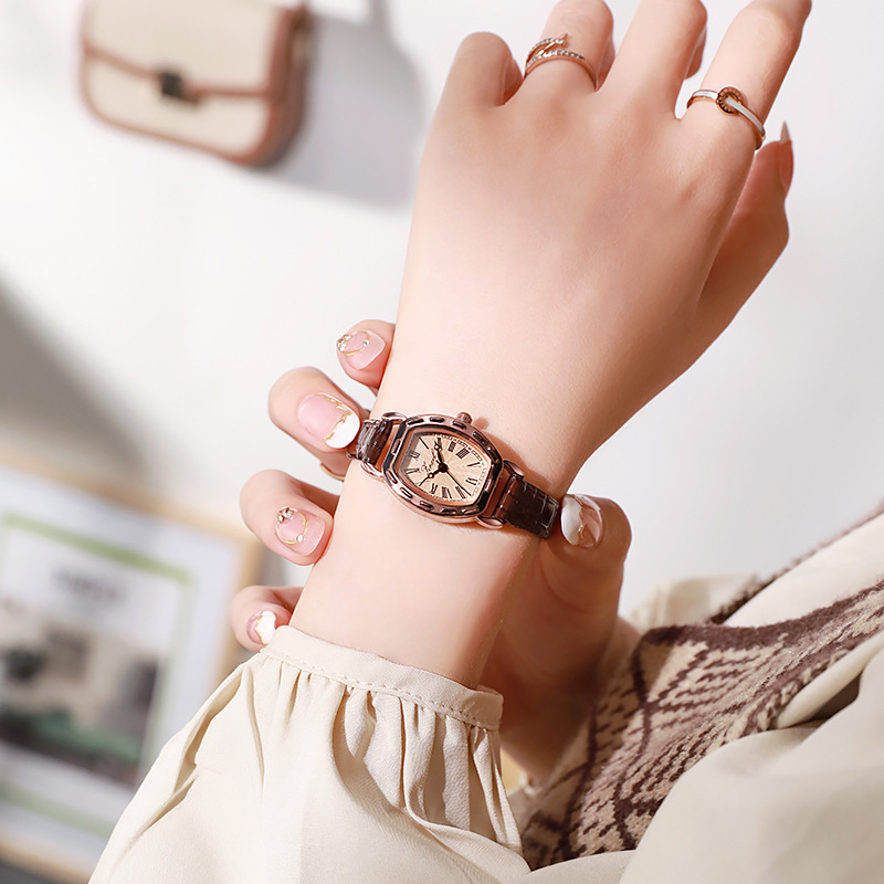 Bendian Wine Bucket Belt Temperament Small Square Quartz Movement naiste käekell_voghion.com