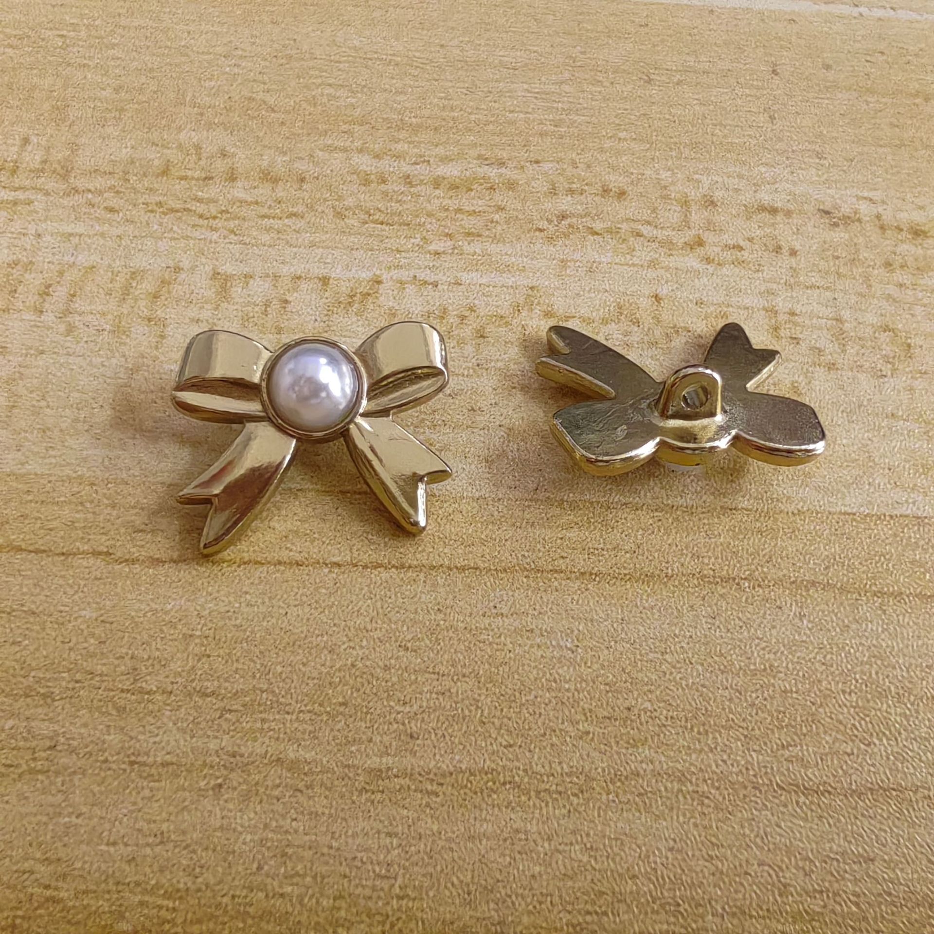 Nuevos botones de trajes de baño de playa transfronterizos metal dorado botones decorativos irregulares DIY accesorios de ropa maleta