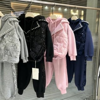 2026年新款冬季女童亮片坎肩三件套加绒加厚儿童秋冬装跨境批发