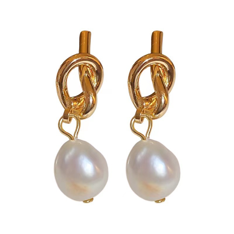 Exquisite Baroque Pearl Earrings For Women Unique Design Jewellery_voghion.com