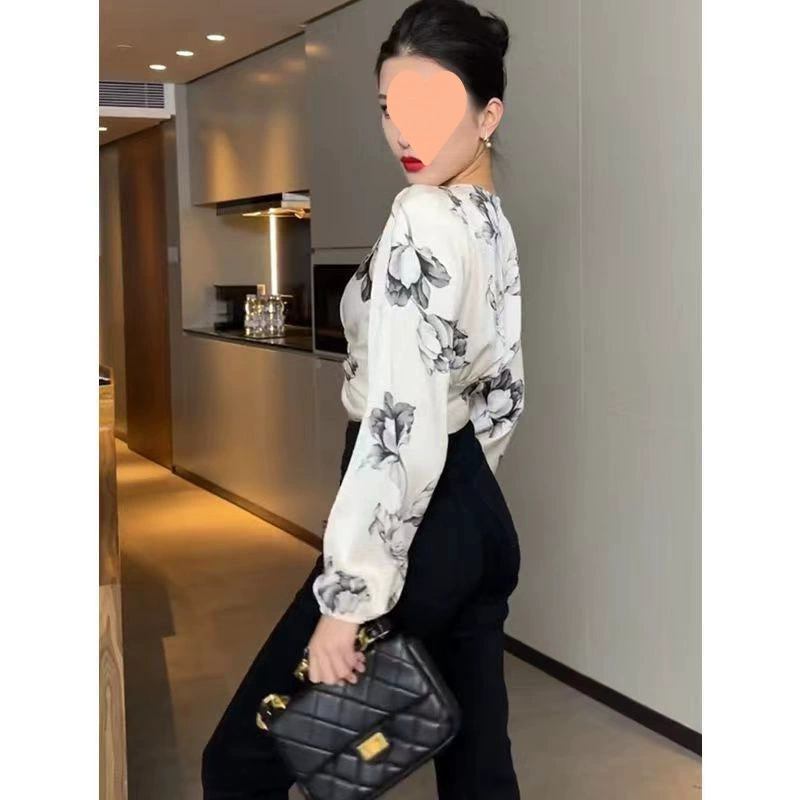 Shiffon belt, spring shirt, trend of season