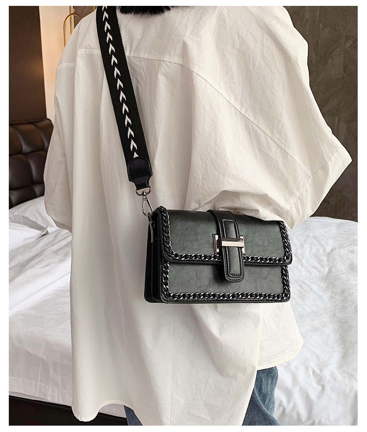 Fashion Chain Shoulder Messenger Bag display picture 23