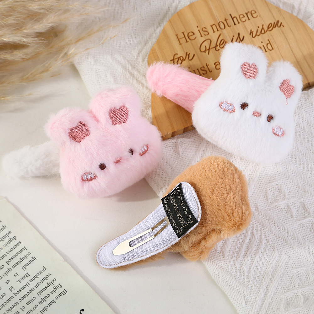 Caricatura de peluche osos conejos grandes clips BB lindos otoño-invierno chicas dulces clips de borde de los estudiantes peludos adornamientos para el cabello tarjeta