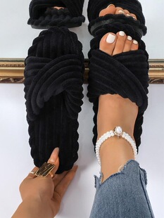 U 73411 Spotted Cow Fur Indoor Slippers ���c��ţ����Ь