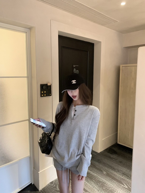 2025POLO领宽松薄款长袖T恤女早秋简约百搭高腰直筒休闲短裤套装|undefined