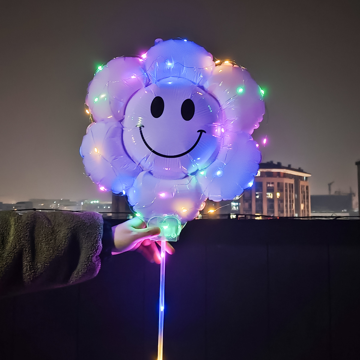 Clip luminoso globo clip de dibujos animados película de aluminio puesto de piso poste de remolque de mano globo mercado nocturno globo luminoso al por mayor