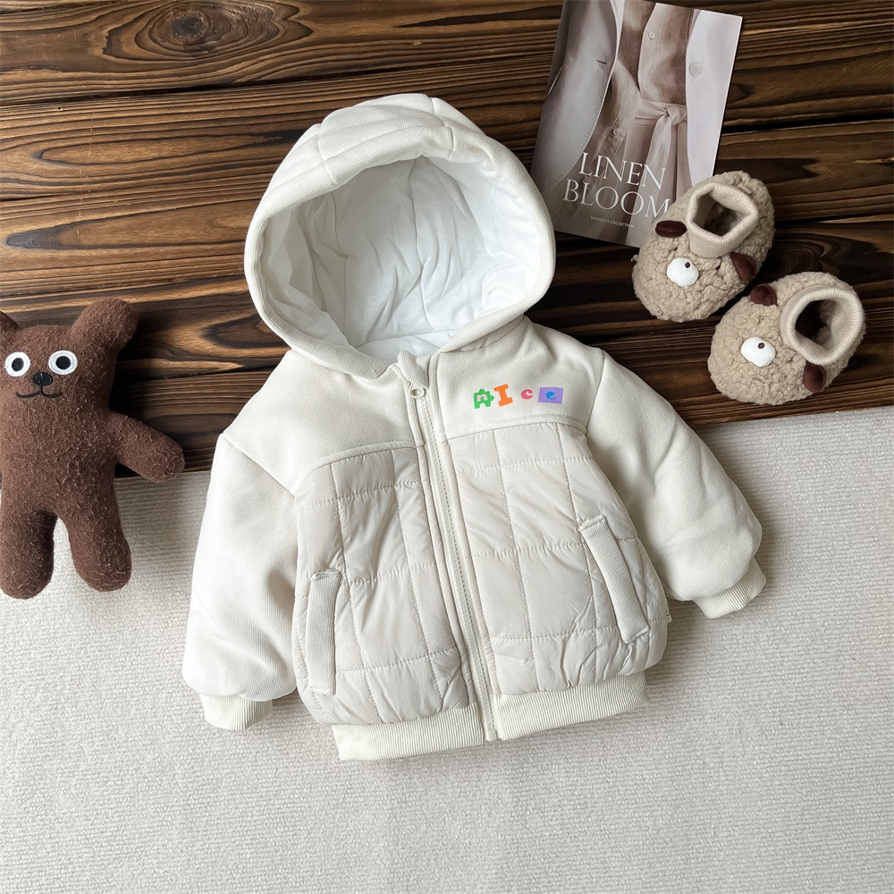 Versión coreana del nuevo bebé de invierno, estilo occidental, letras de colores de dibujos animados, gruesas, cálidas y cómodas, abrigo de bebé suave, abrigo de algodón
