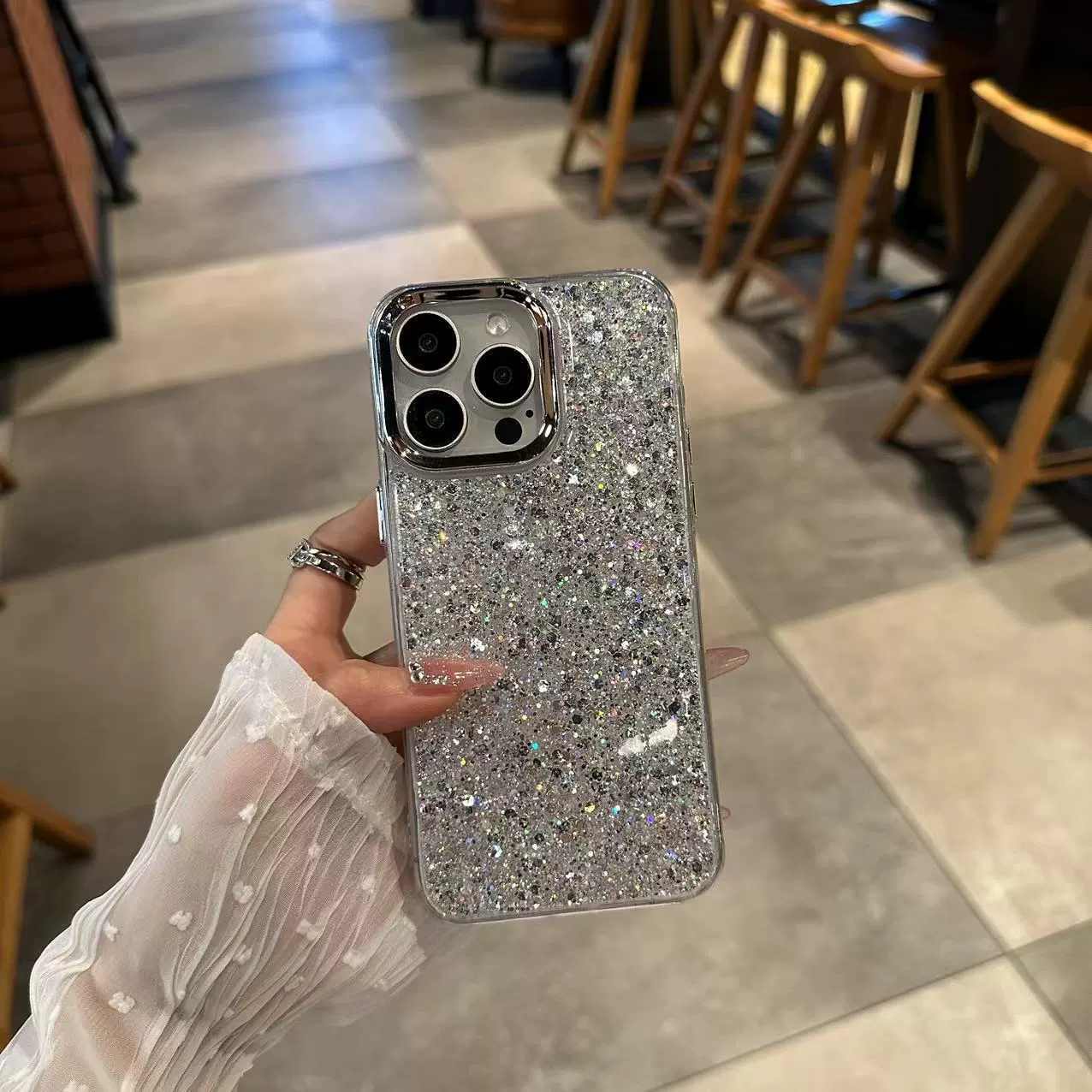 Чехол для телефона Apple iPhone 15 — электроникованный блестящий защитный чехол с люкс-блестками
