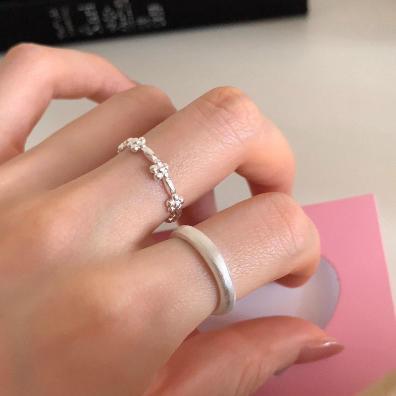 Korean Style Simple Versatile Fresh Floral Ring Brushed Plain Band Women's Niche Design Index Finger Ring 2025 New Model