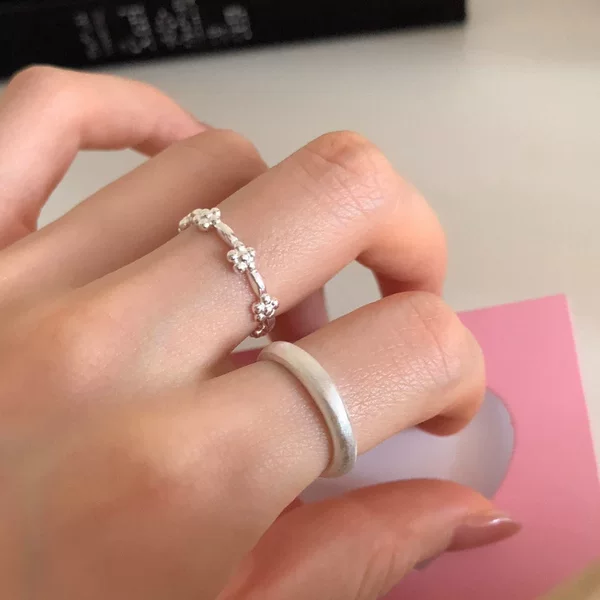 Korean Style Simple Versatile Fresh Floral Ring Brushed Plain Band Women's Niche Design Index Finger Ring 2025 New Model